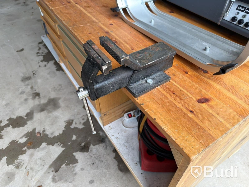 Skate sharpening machine CAG One/Speed One, with workbench and vacuum extractor