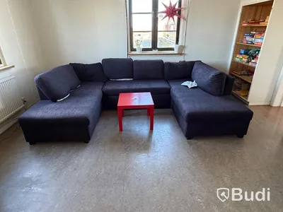 Rum #7 - möbler, spel, lego, tv, filmer och böcker