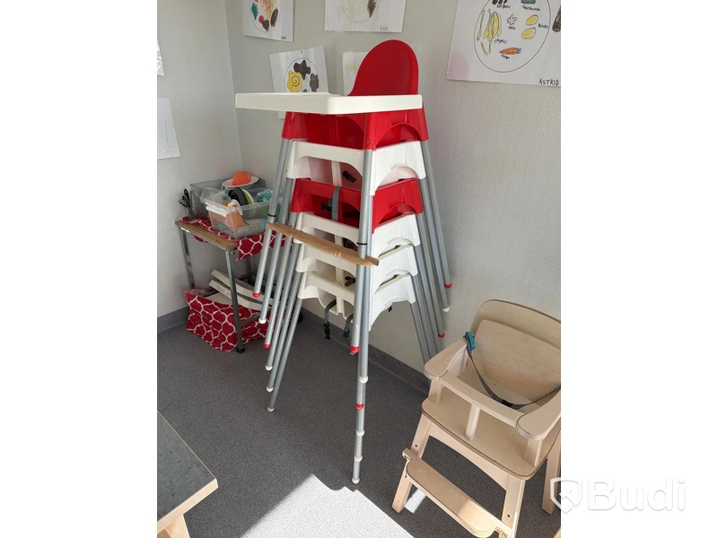 Matsalsmöbler, bord och stolar - 7 bord samt 36 stol, Lekolar