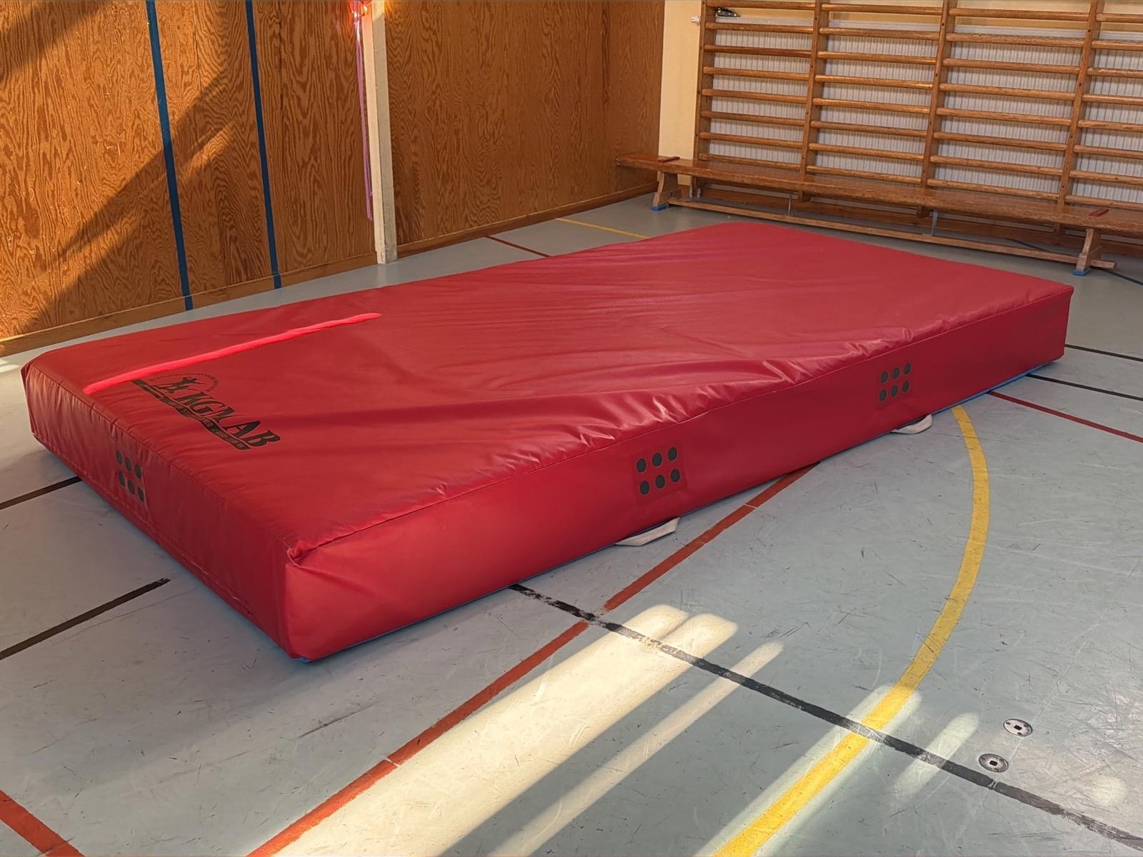 Gymnastikmatta "tjockmatta" KGM AB, röd, 340x170x30 cm