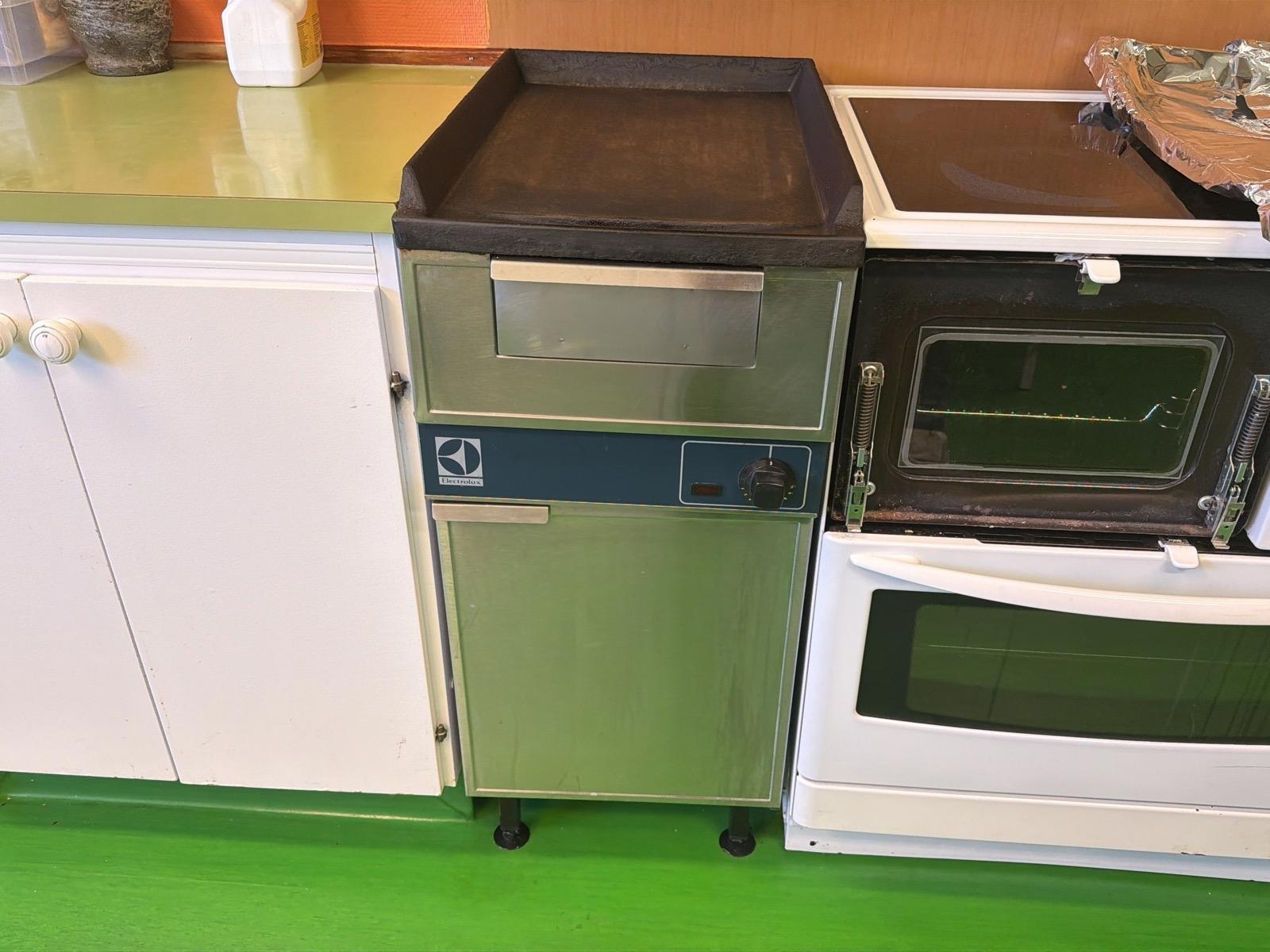 Stekbord med underskåp, Electrolux