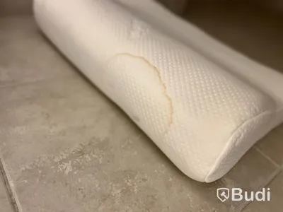 Kudde från Tempur OBS Har en större fläck