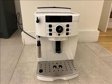 Kaffemaskin DeLonghi Magnifica S