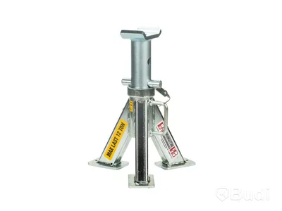 2 tall axle stands and 2 extra-low axle stands - Donated by BA Fordonslyftar