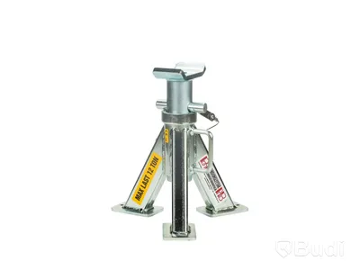 2 tall axle stands and 2 extra-low axle stands - Donated by BA Fordonslyftar