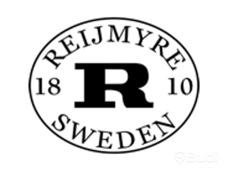 Experience Reijmyre Glasbruk with glassblowing and Almqvist Destilleri with tasting, for 4 people