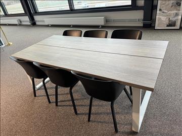 Matbord och 6 st stolar