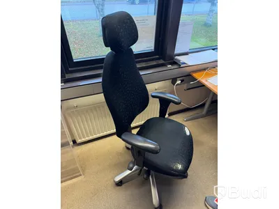 Allt på kontoret inkl. curved skärm