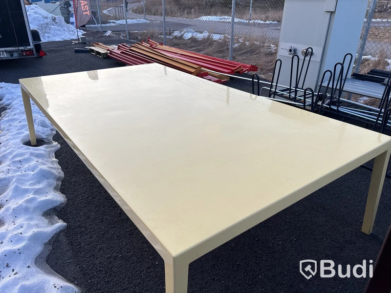 Stort bord 2,8 meter
