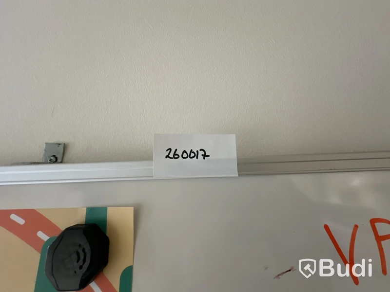 Whiteboard modell större.