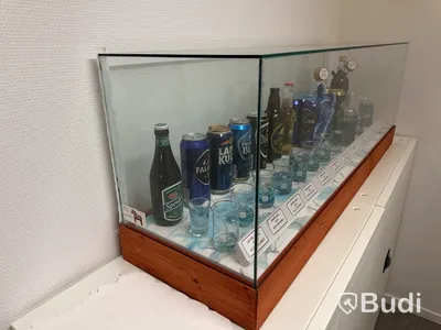 Glasad informasionsdisplay.