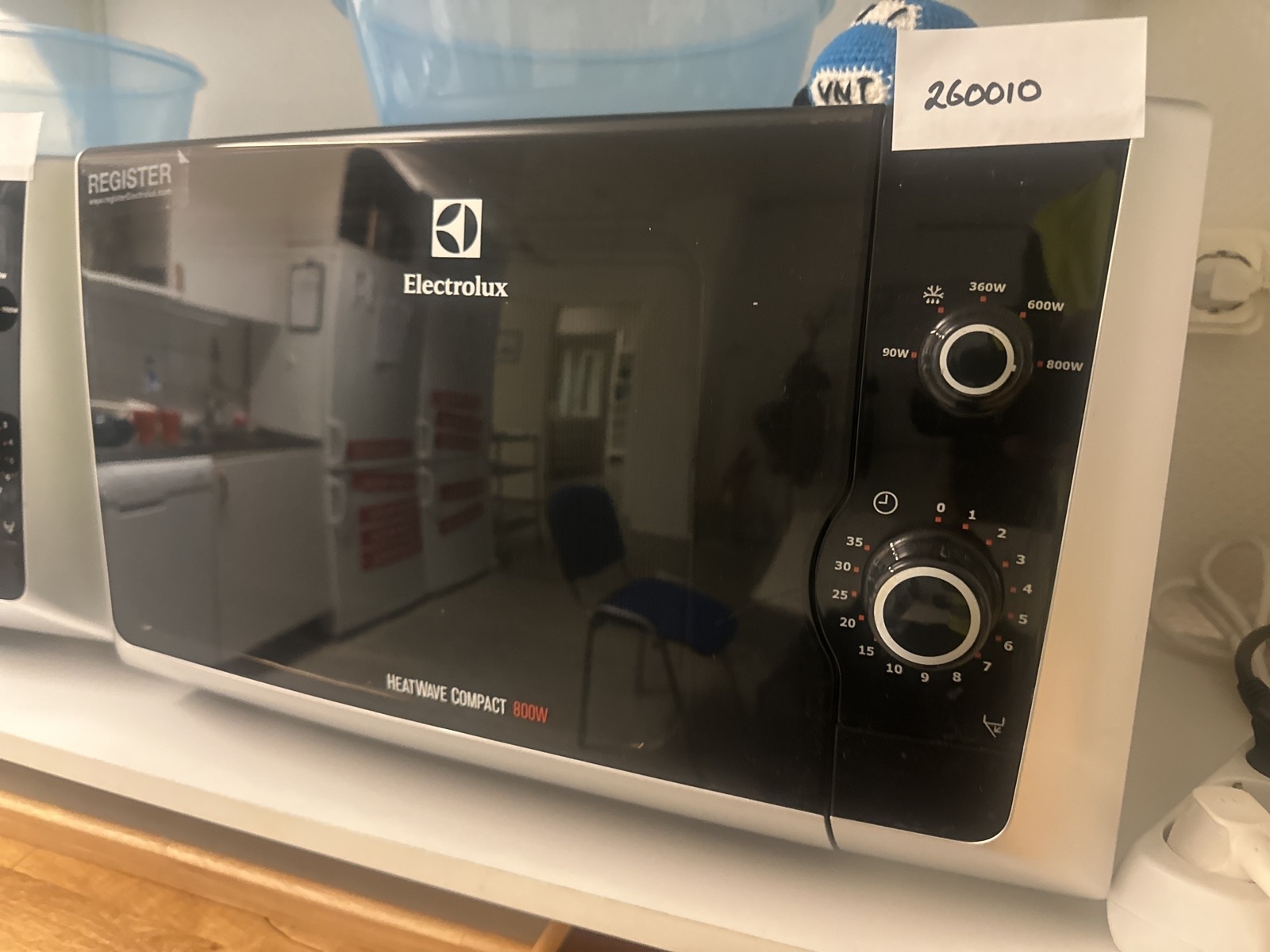 Mikrovågsugn, Electrolux, Heatwave Compact 800W