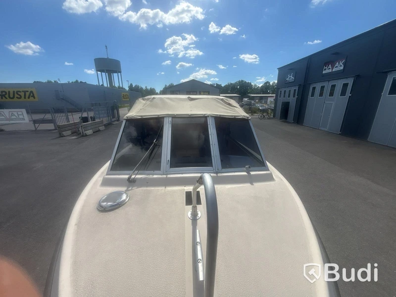 Motorboat Ryds 530DC with Johnson 70 hp 2-stroke. Length: 5.3 m. 1988