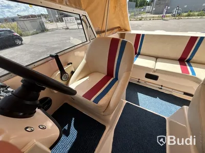 Motorboat Ryds 530DC with Johnson 70 hp 2-stroke. Length: 5.3 m. 1988