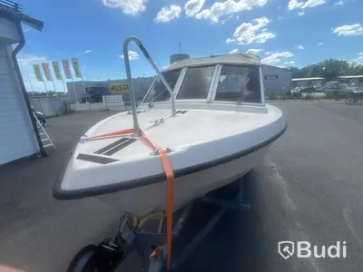 Motorboat Ryds 530DC with Johnson 70 hp 2-stroke. Length: 5.3 m. 1988