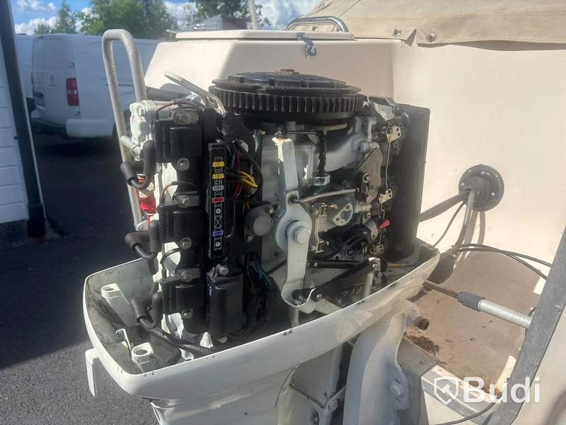 Motorboat Ryds 530DC with Johnson 70 hp 2-stroke. Length: 5.3 m. 1988
