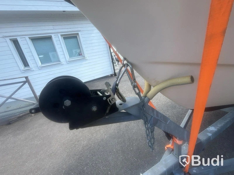 Motorboat Ryds 530DC with Johnson 70 hp 2-stroke. Length: 5.3 m. 1988