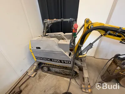 Rivningsrobot, BROKK BM 110
