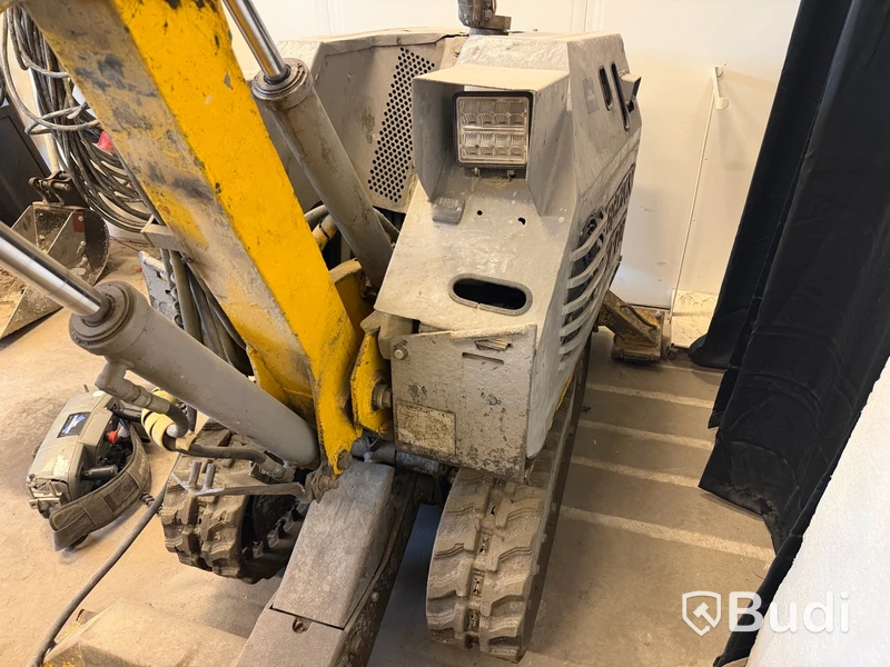 Rivningsrobot, BROKK BM 110