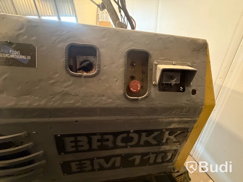Rivningsrobot, BROKK BM 110