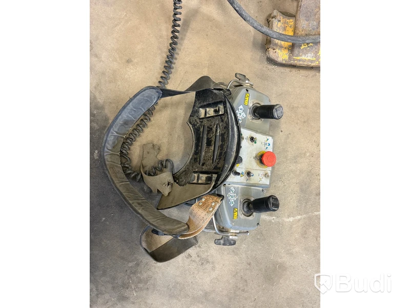 Rivningsrobot, BROKK BM 110