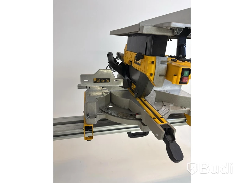 Kombigeringssåg Dewalt inkl. sågbänk och sågbockar