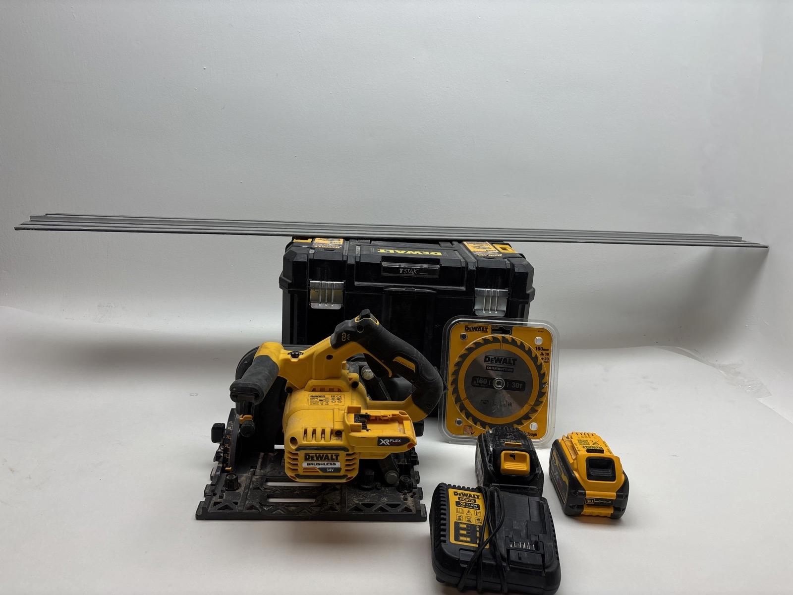 Sänksåg DeWALT, DCS520T2 inkl. skena