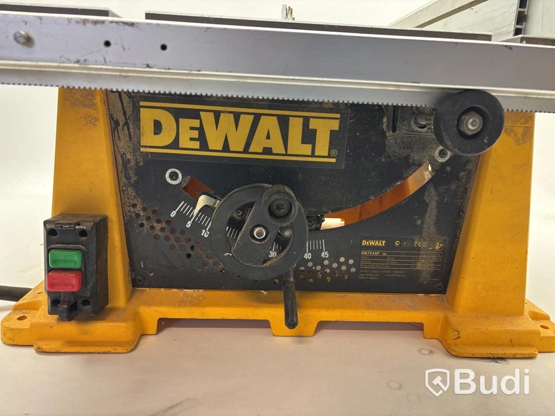 Bordssåg Dewalt DW744XP