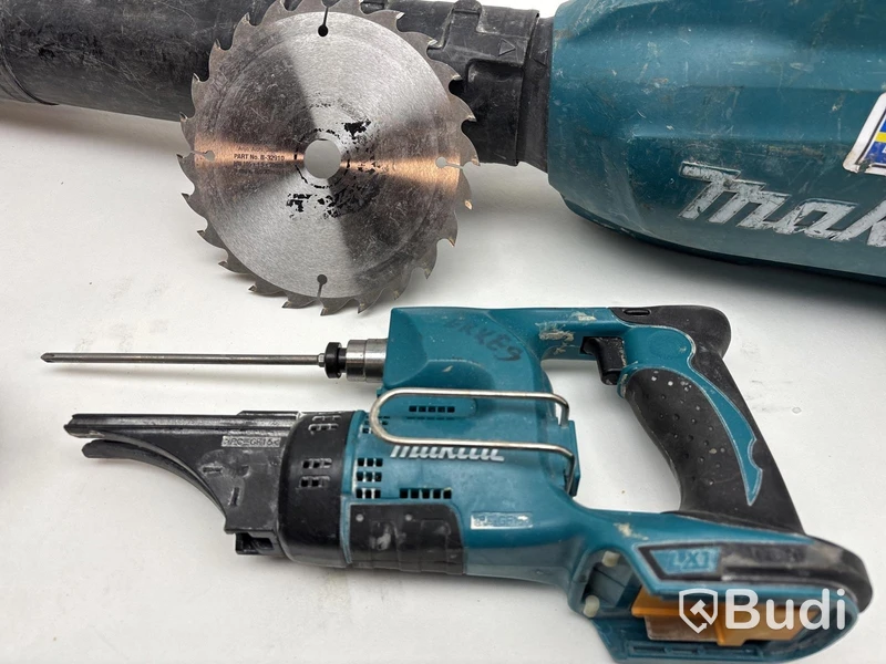 Parti med diverse verktyg Makita inkl. verktygsbag