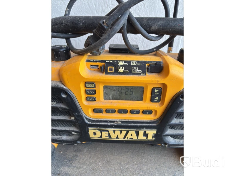 DeWalt Jobsite Radio, DC012