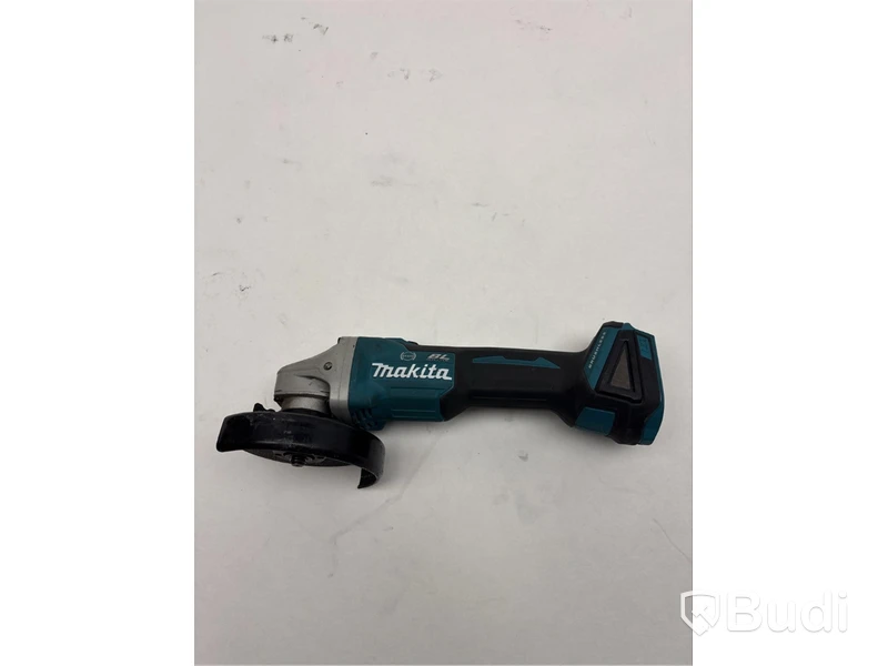 Assorted Makita tools