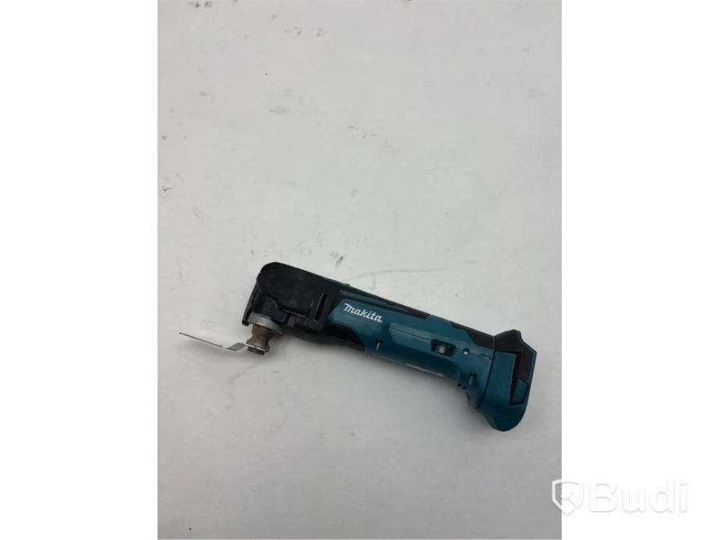 Assorted Makita tools