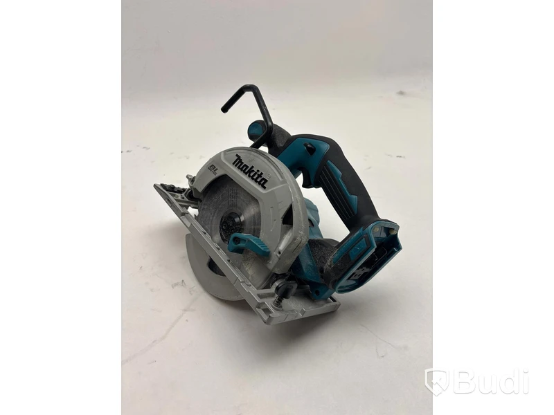 Assorted Makita tools