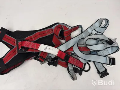 2 safety harnesses, incl. assorted accessories, bags + helmets, Würth