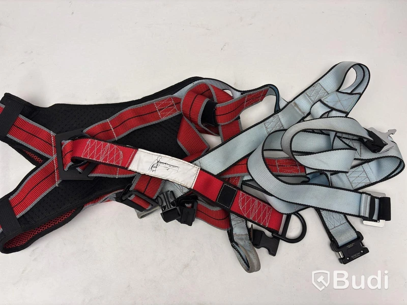 2 safety harnesses, incl. assorted accessories, bags + helmets, Würth