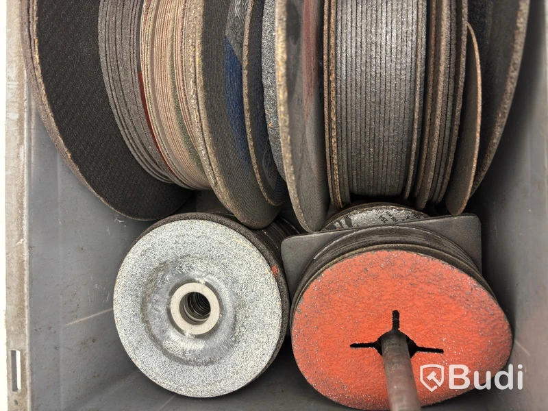 Grinding discs, assorted sizes