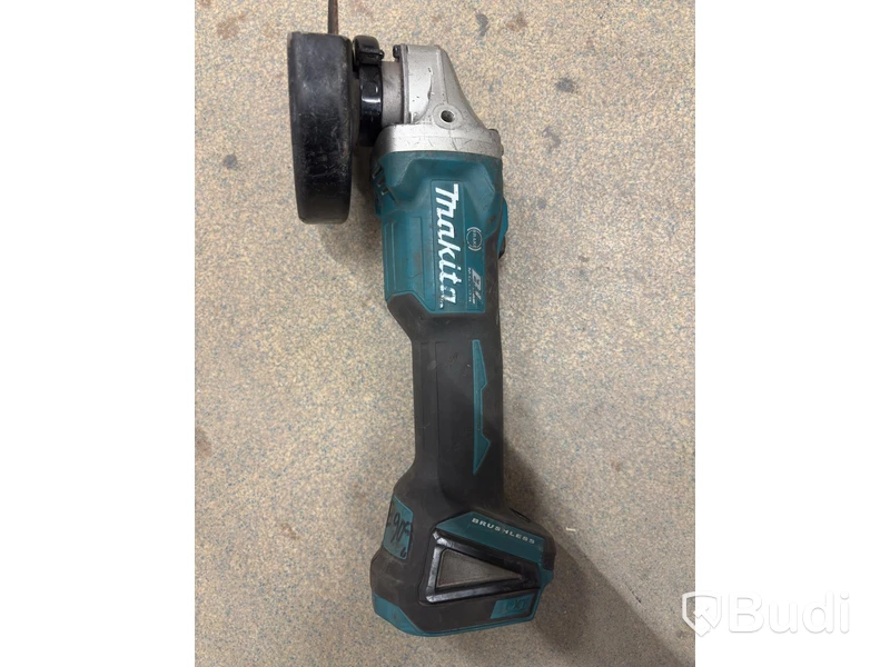 Tool lot, 4 Makita 18V angle grinders