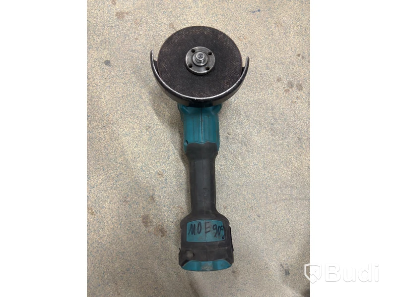 Tool lot, 4 Makita 18V angle grinders