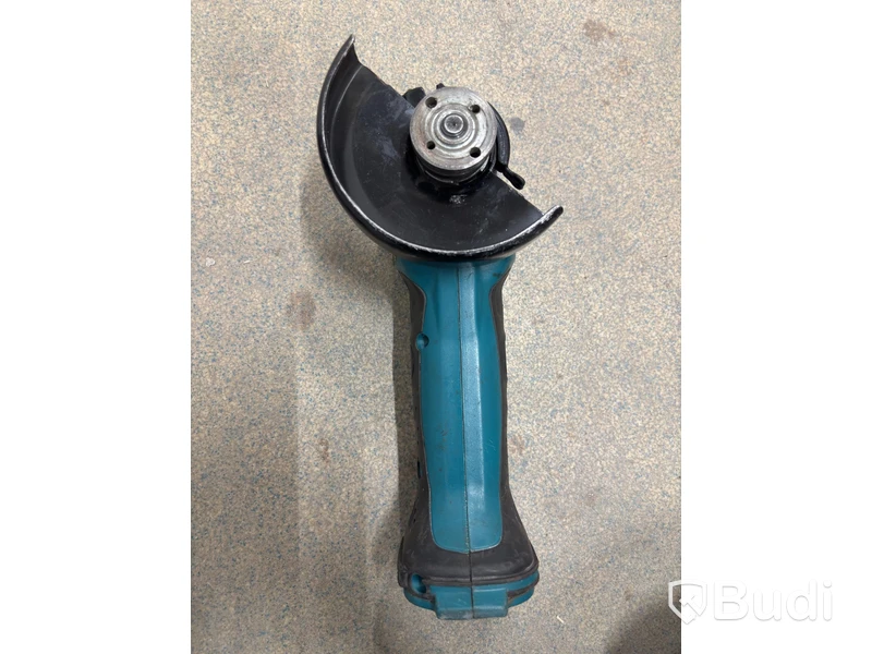 Tool lot, 4 Makita 18V angle grinders