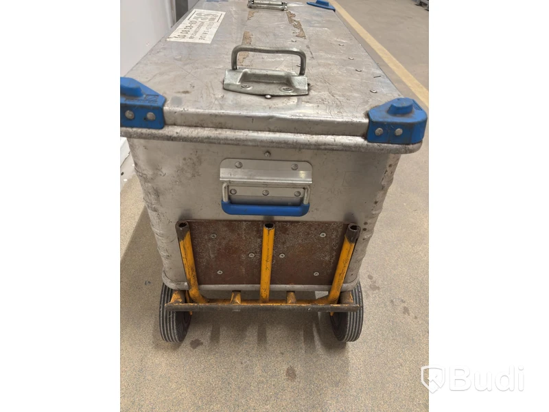 Parti med 30 st. nödutrymningsbeslag ASSA ABLOY + metallvagn