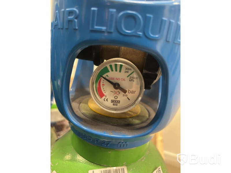 Gas cylinder