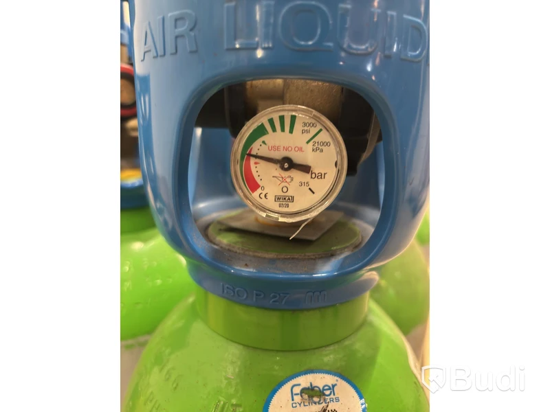 Gas cylinder