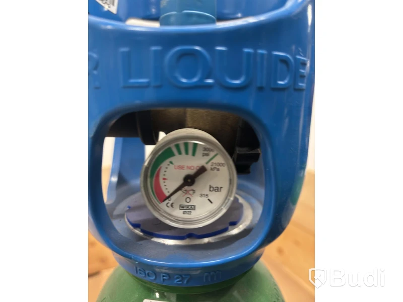Gas cylinder