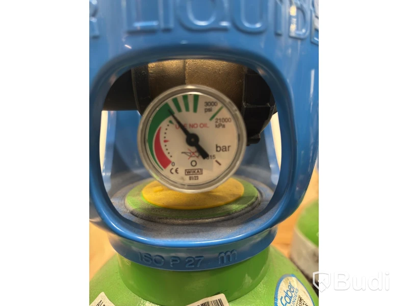 Gas cylinder