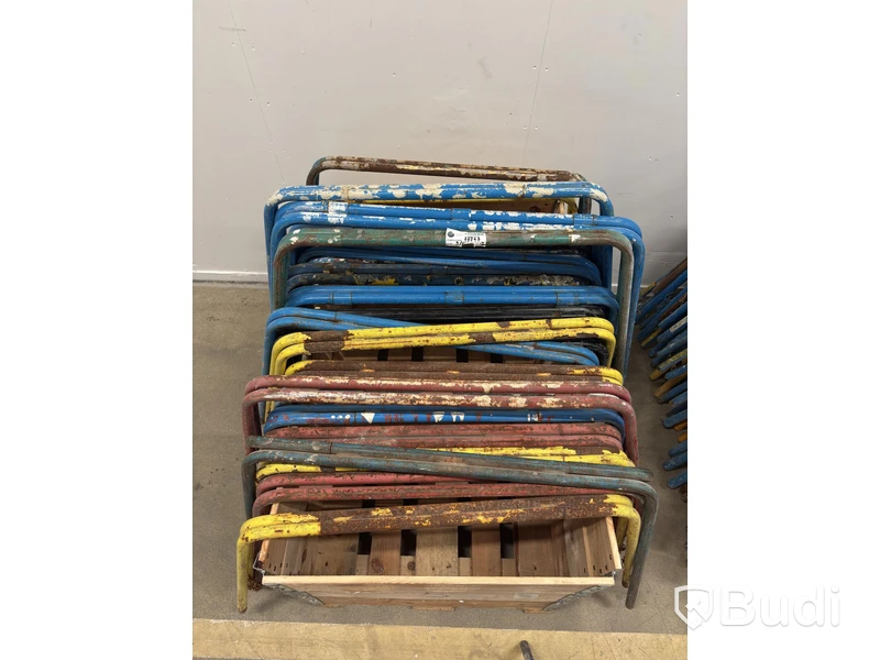 Lot of drywall trestles