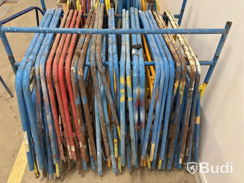 Lot of drywall trestles