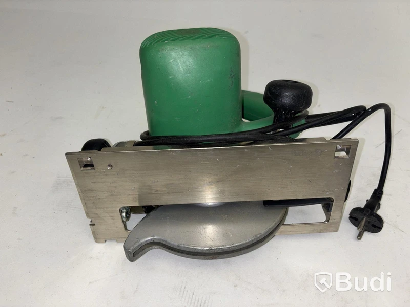 Hitach circular saw and sheet metal nibbler