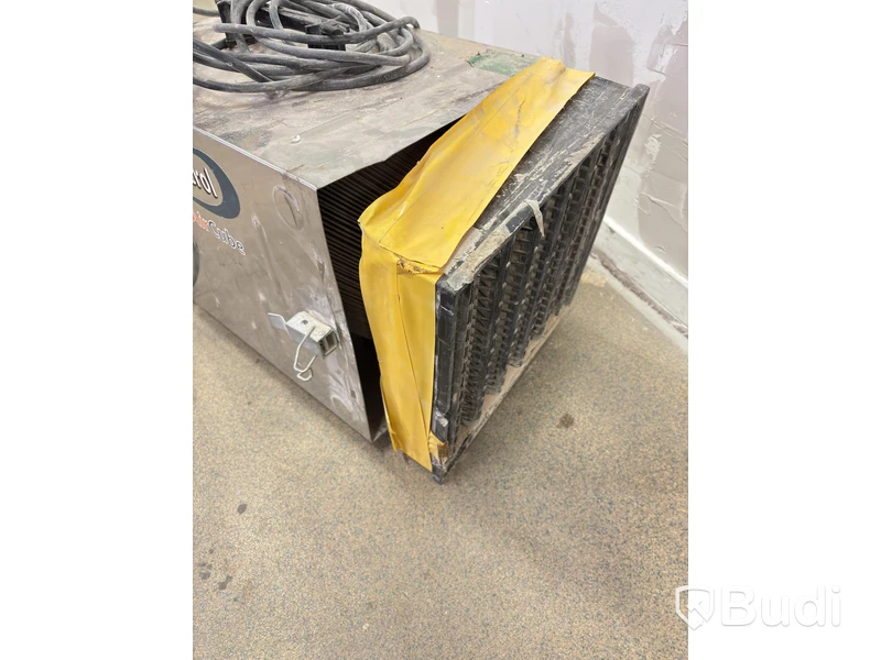 2 Dustcontrol DC Air Cube air purifiers