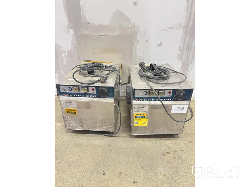 2 Dustcontrol DC Air Cube air purifiers