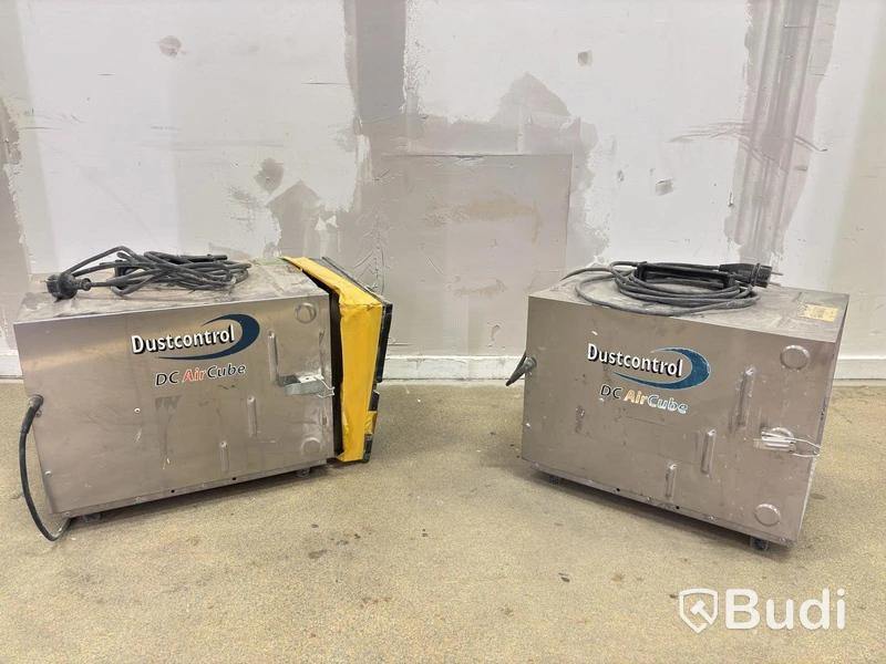 2 Dustcontrol DC Air Cube air purifiers